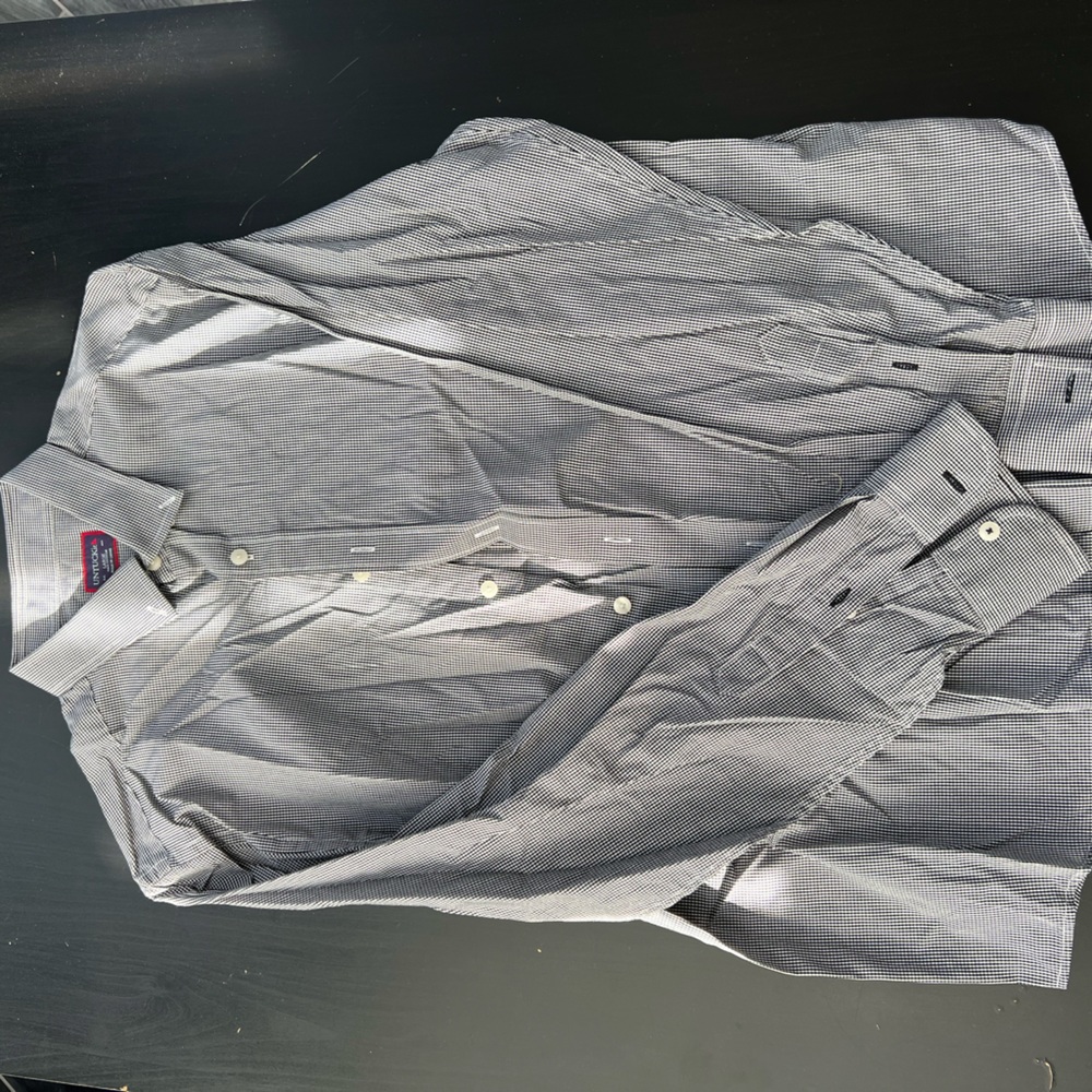 Untuckit mens long sleeve button down shirt size large